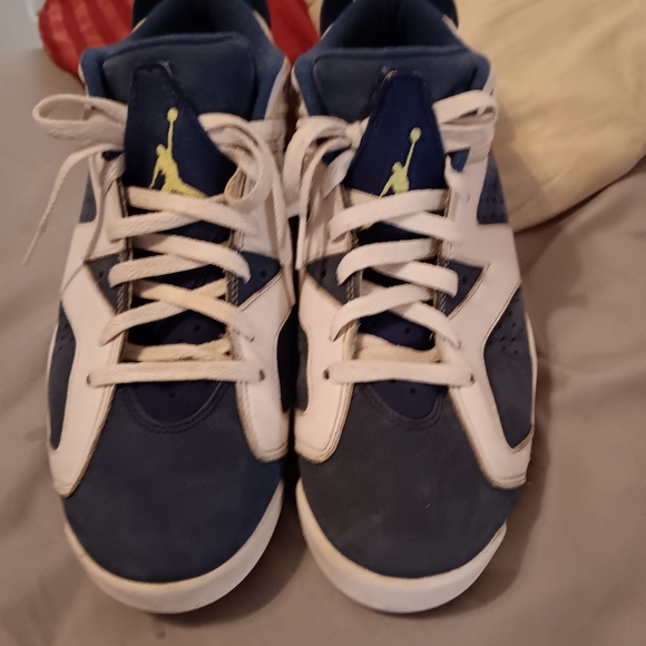 Jordan 6 ghost green low 9.5 - Picture 2 of 10